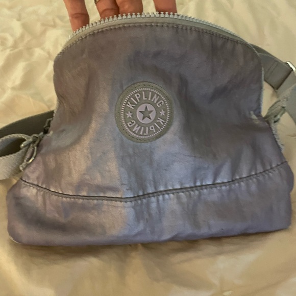 GUC Kipling crossbody bag. Medium:Small - Picture 1 of 8